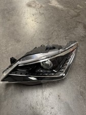 2016-2017 SEAT Ibiza Cupra 1.8 Xenon Headlight