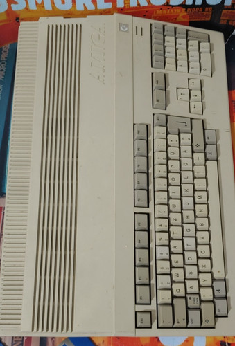 Commodore amiga 500 bit - commodore,