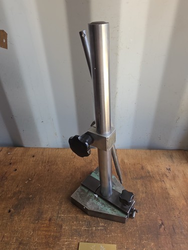 Magnetic base surface - base,