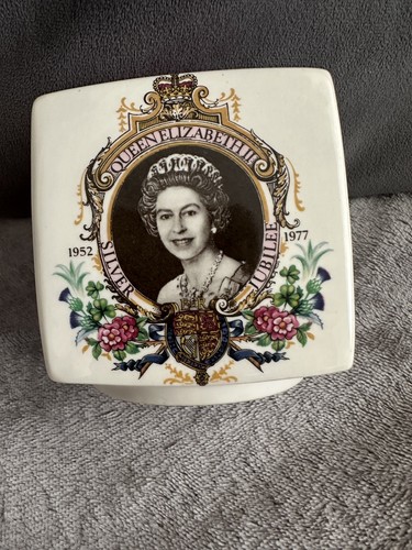 1977 silver jubilee - jubilee, queen