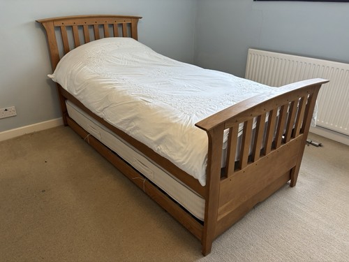 Solid oak trundle bed single - solid,