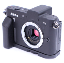 Mint! Nikon 1 V1 Black