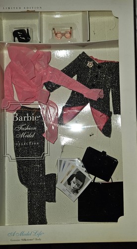 New barbie silkstone 2002 - barbie, a
