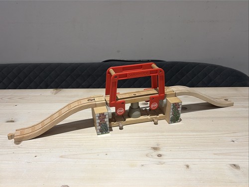 Thomas wooden railway suddery - wooden,