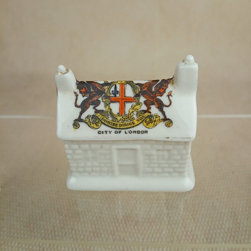 Vintage crested ware city - ⭐,