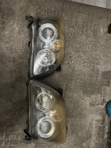 Toyota avensis t250 - t250, headlight