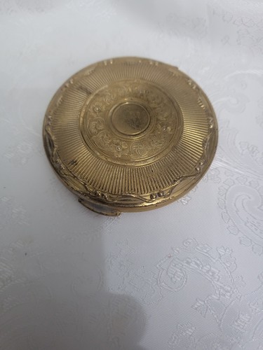 Kigu vintage powder compact - kigu,