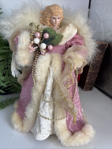 Very pretty vintage pink - pretty,