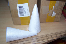 24x Polystyrene Cones 15cm