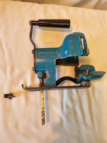 Black decker vintage jigsaw - &,