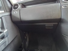 GLOVE BOX LAND ROVER DISCOVERY