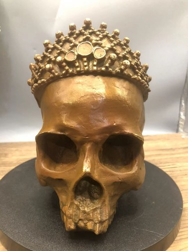 Old the famous skull wearing - old,