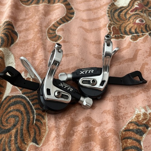 Shimano xtr m970 shifters - shimano,