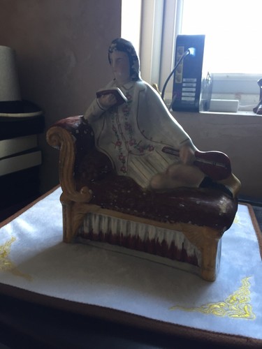 Victorian flatback reclining - -,