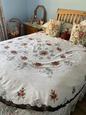 Vintage Style White Oval Table Cloth With Red Rose Pattern .190 Cm By 158 Cm