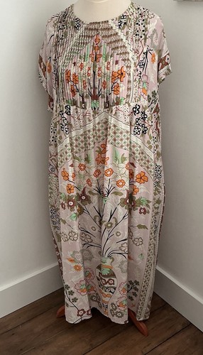 Floral dress 100 - by, stars