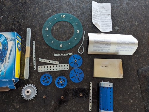 Meccano clock kit in - meccano,
