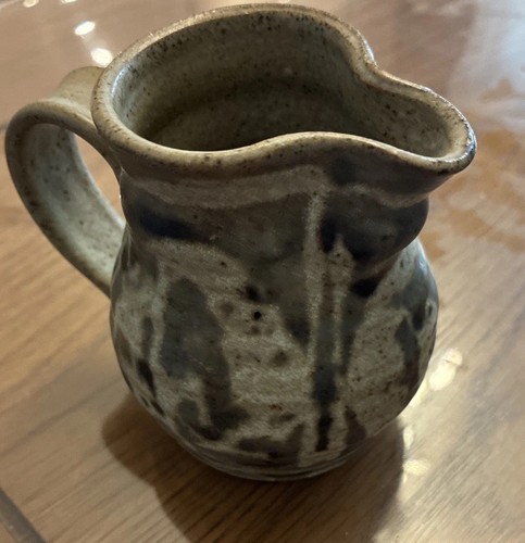Small burley pottery jug - small,