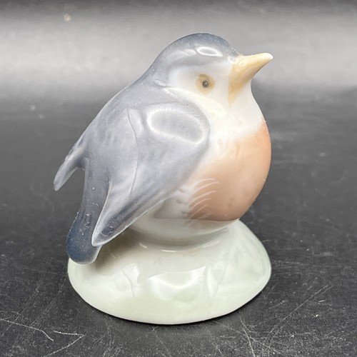 Small royal copenhagen robin - royal,