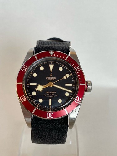 Tudor 7922r black bay - bay, red
