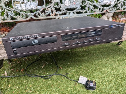 Cambridge audio cd5 player - audio,