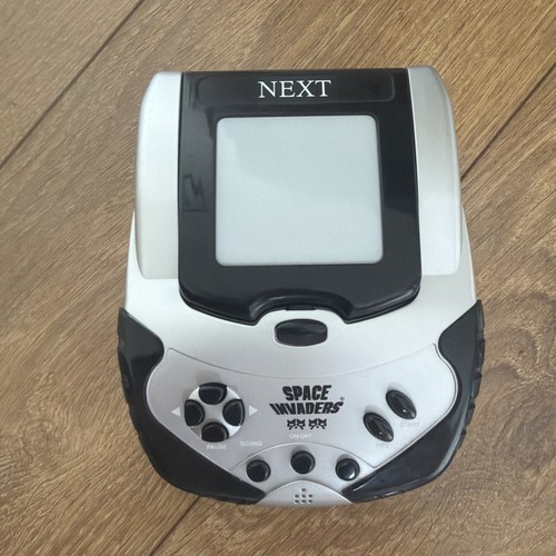 Space invaders handheld - invaders,