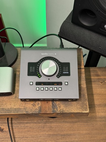 Universal audio apollo twin - audio,