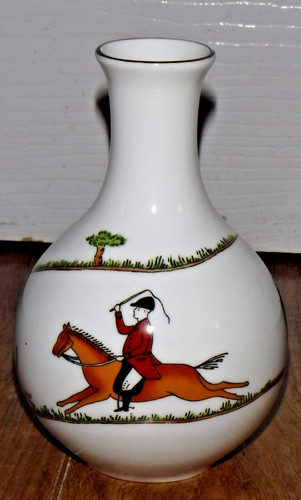 Wedgwood hunting scenes bone - scenes,