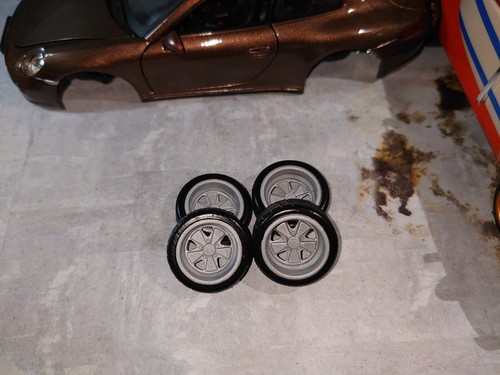 Porsche fuchs wheels - 1/24,
