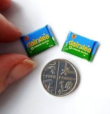 DOLLS HOUSE MINIATURE 1:12 * 2