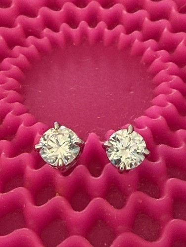 Round lab created - created, diamond