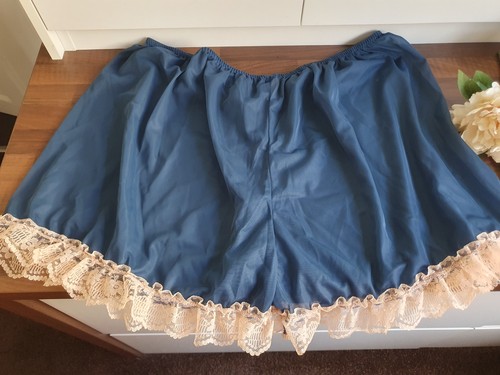 Vtg style slippery poly - slippery, nylon