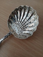 SILVER TEA STRAINER G80