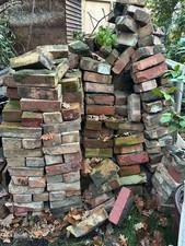 TUDOR LBC Phorpres Facing