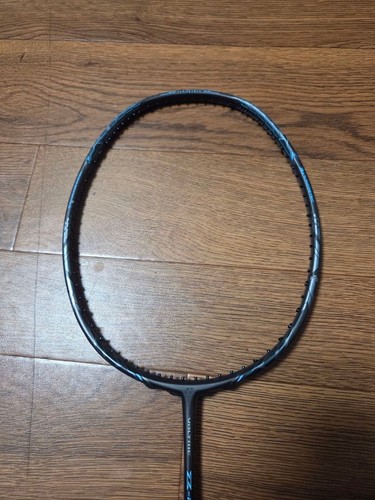 Yonex voltric force - force, 2