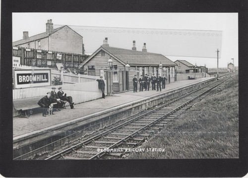 Broomhill railway station - railway,