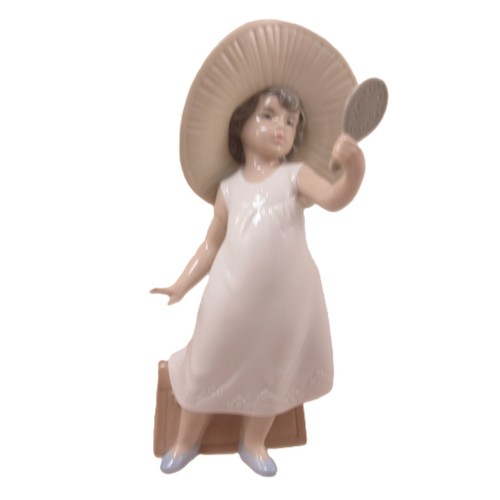 Nao lladro girl figurine 1351 - nao,