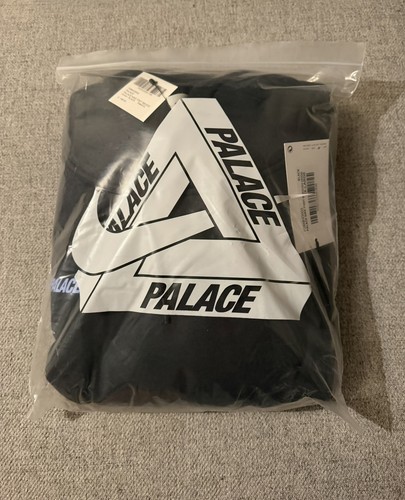 Palace nike font swoosh - x,
