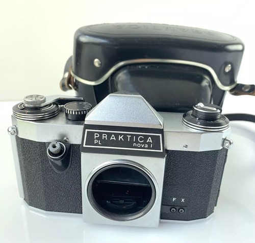 Praktica nova 35mm - 1,