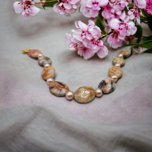 Natural freshwater pearls - natural,