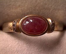Elegant Ladies' Ring 333 Gold