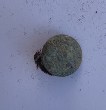 WW1 relic Somme Small British Pocket/Button with original ? Uniform  Cloth,  #5