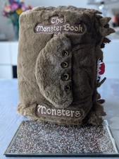 Harry Potter Monster Book Of