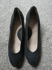 New Pair of Ladies Ecco  Shoes  Size 7 No Tags