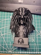 17cm 3D Printed Predator Model – Custom Colour Alien Collectible Eco-friendly