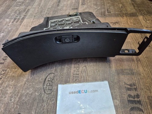 Saab 9000 glove - glove, storage