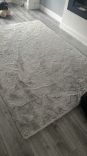 Grey Rug for living room/bedroom.. Brand New without tags.. 160cm x 230cm