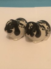 Dutch Rabbits Salt & Pepper -