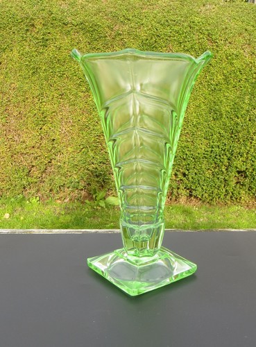 Green czech bohemian art - green,