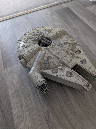Star wars millennium falcon - star,